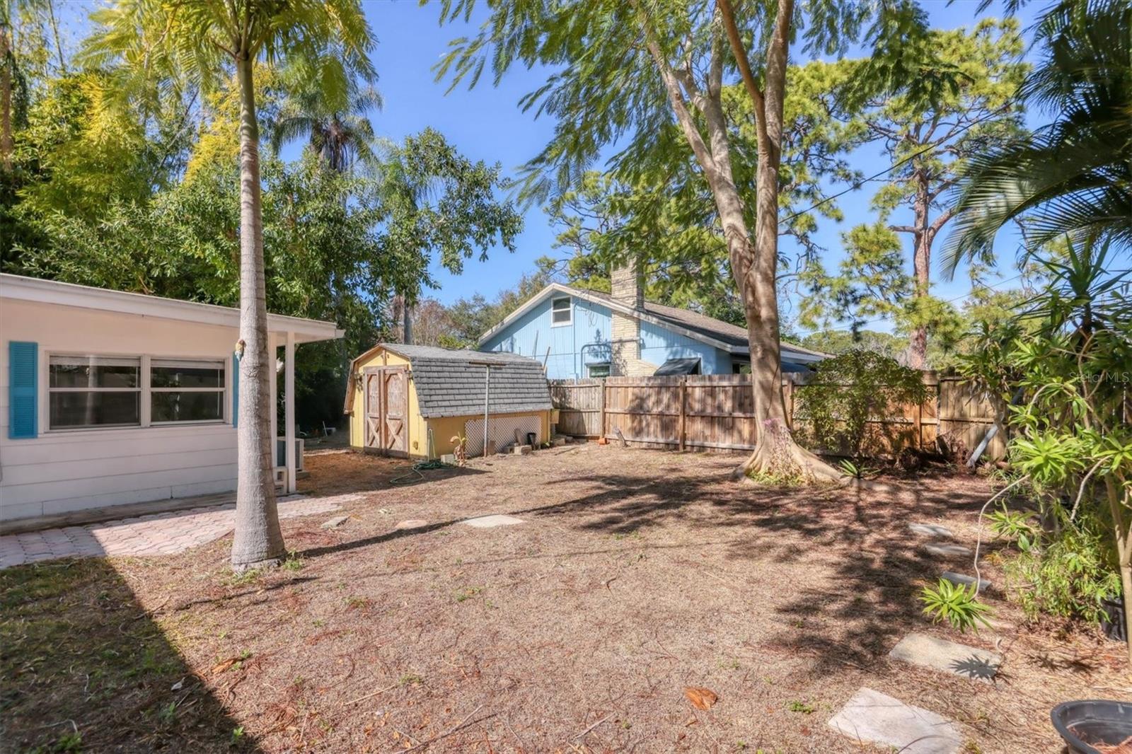 FOREST HILLS - Residential