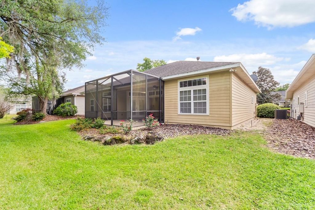 Photo of 8430 SW 10th Place, Gainesville, FL 32607 (MLS # GC539990)