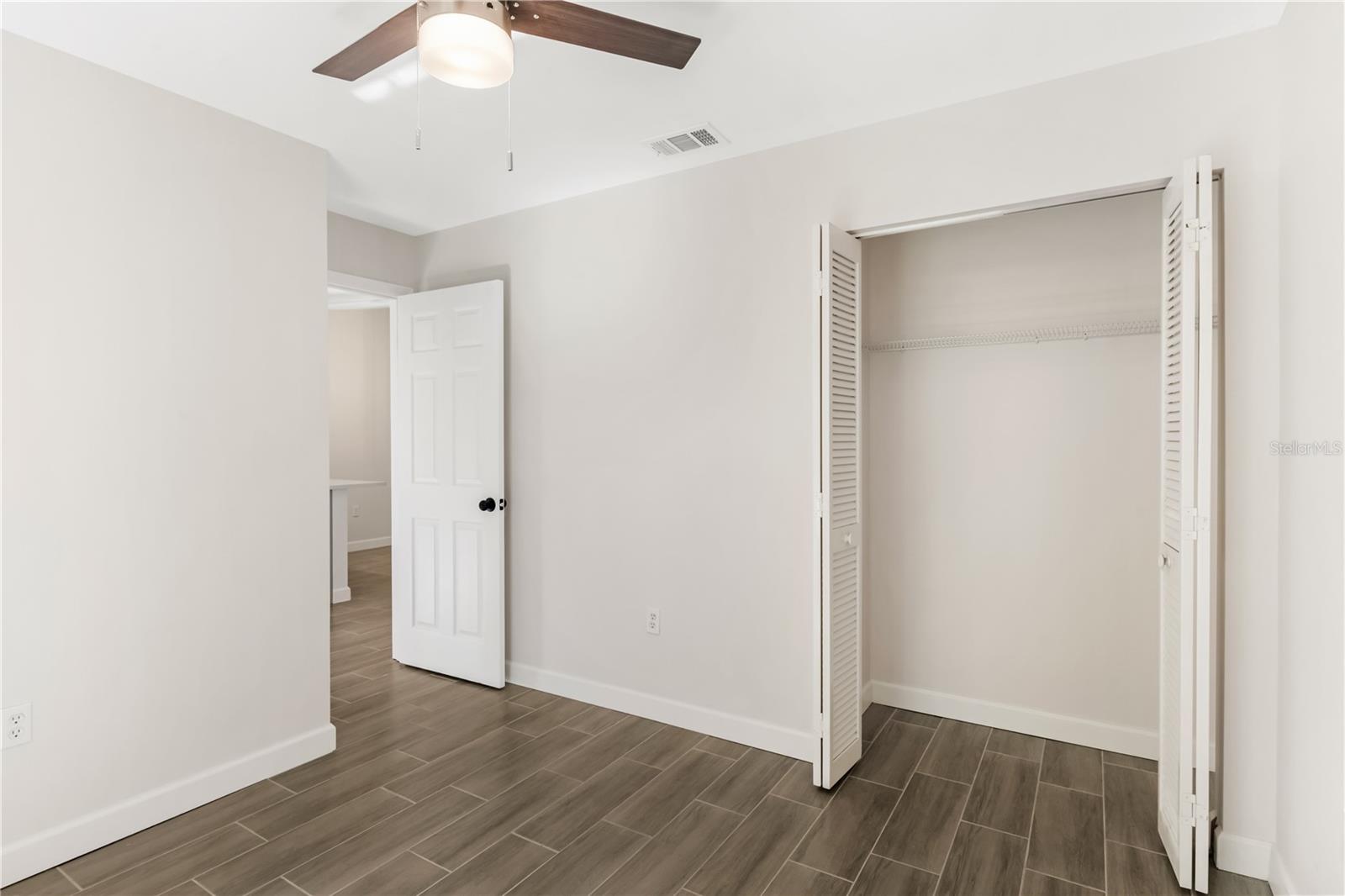 ROYAL PALM VILLAS - Residential