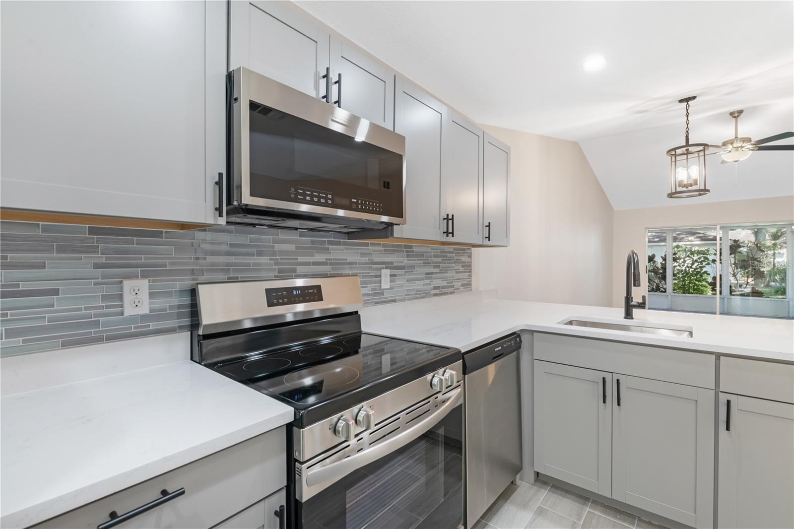 ROYAL PALM VILLAS - Residential