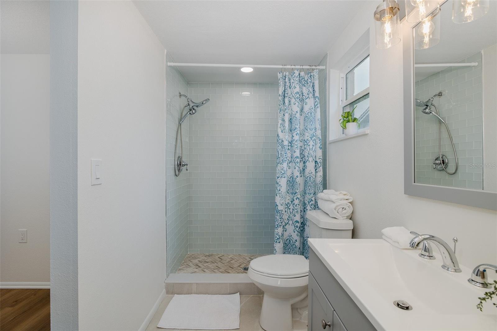 SEVEN SPGS HOMES - Residential