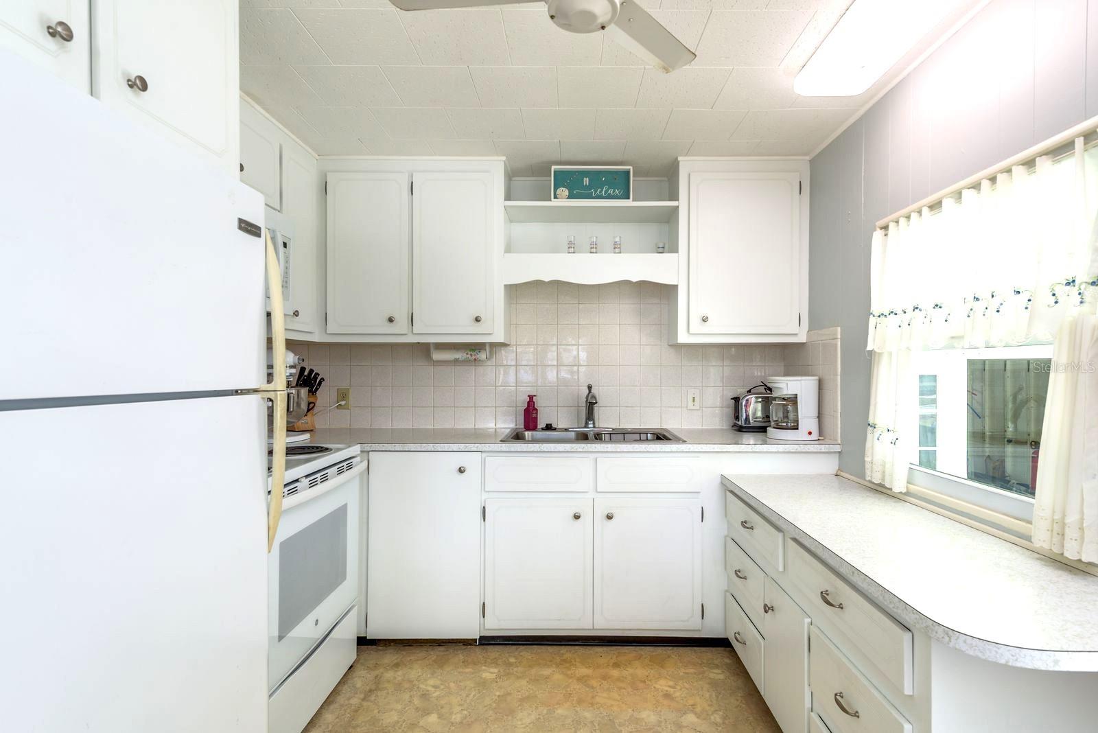 LAKE TARPON MOBILE HOME VILLAGE - Residential