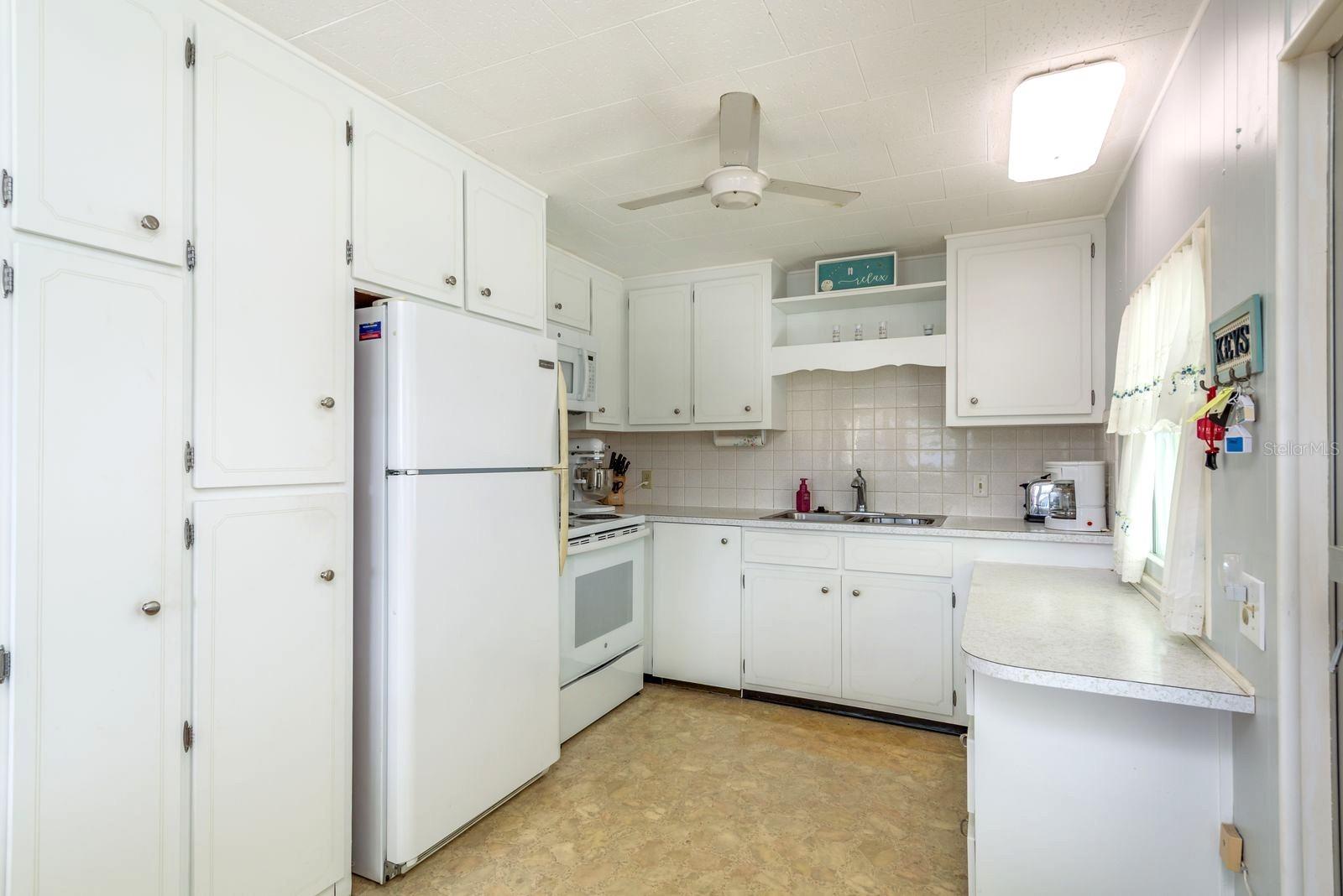 LAKE TARPON MOBILE HOME VILLAGE - Residential
