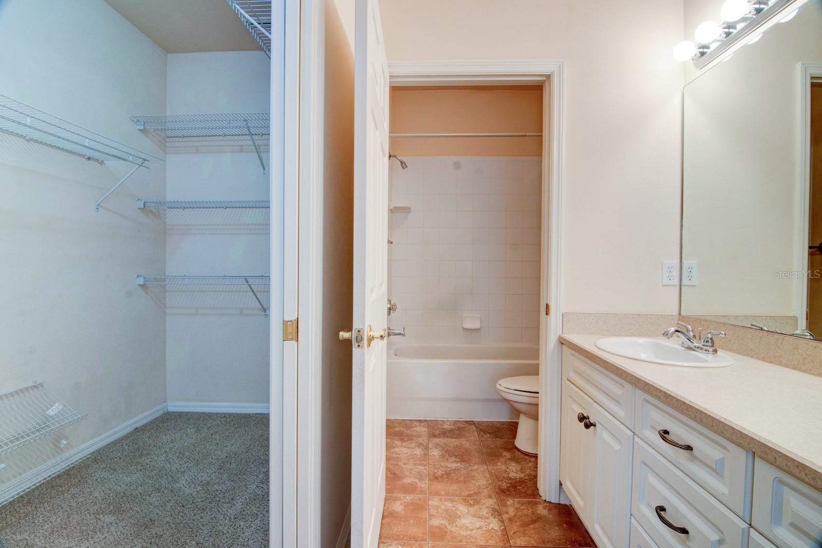 EAGLE TRACE TWNHMS A&B - Residential