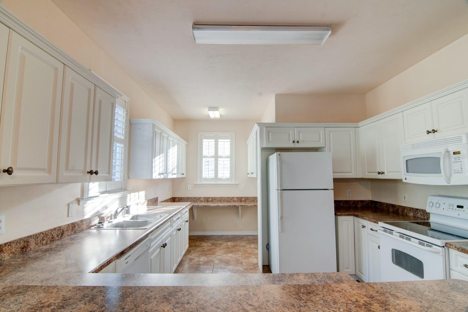 EAGLE TRACE TWNHMS A&B - Residential