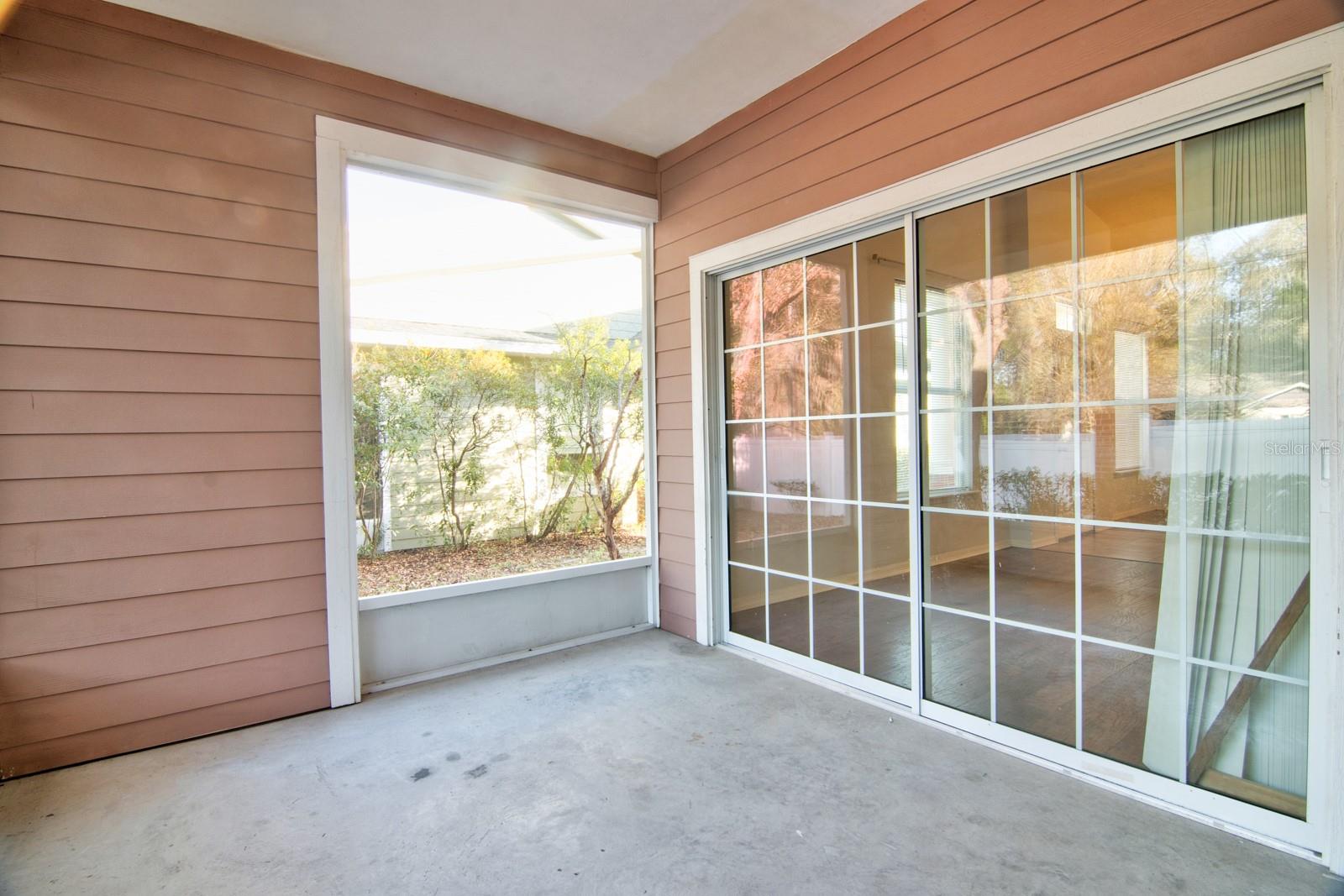 EAGLE TRACE TWNHMS A&B - Residential