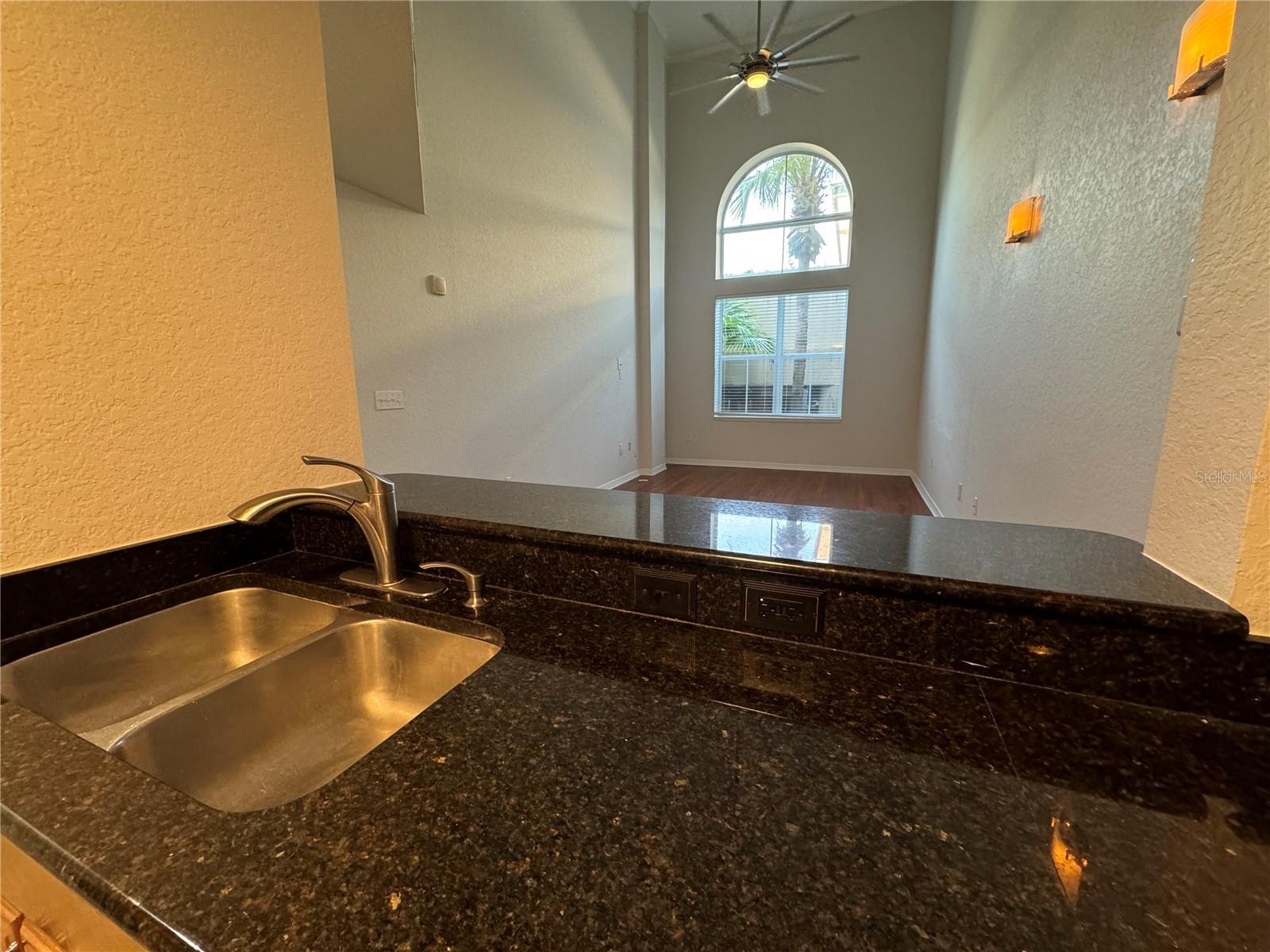 PARKCREST HARBOUR ISLAND CONDO - Residential