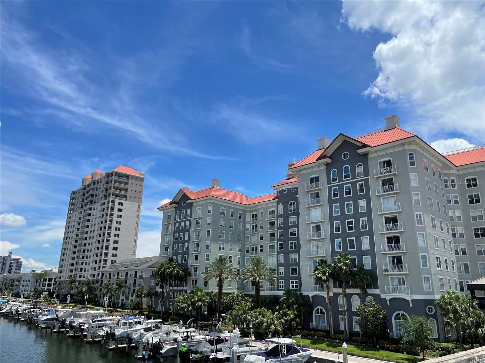 PARKCREST HARBOUR ISLAND CONDO - Residential