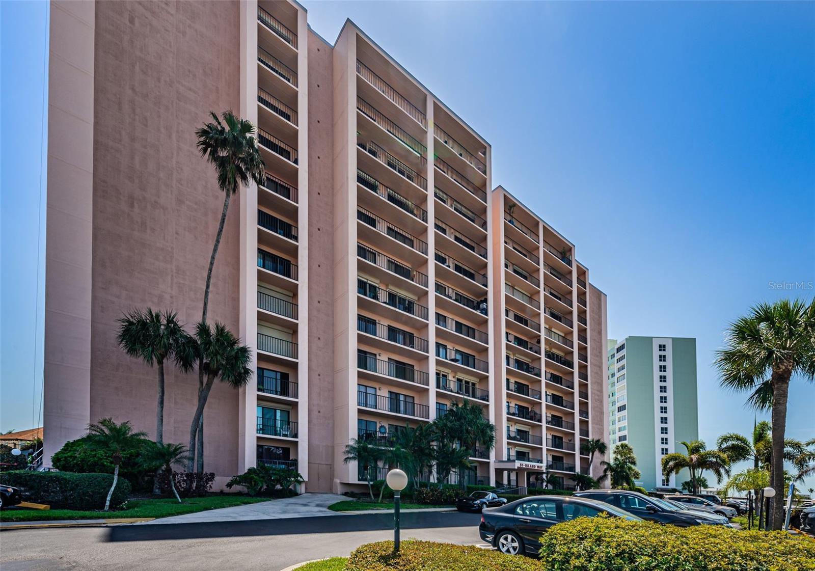 51 ISLAND WAY CONDO - Residential
