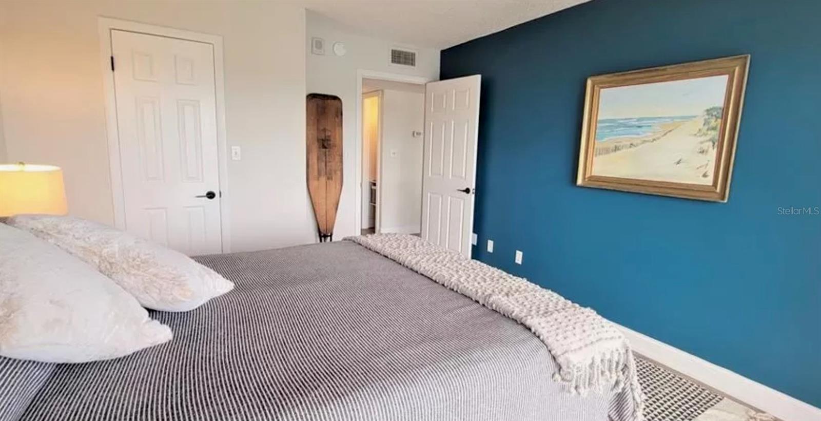 51 ISLAND WAY CONDO - Residential