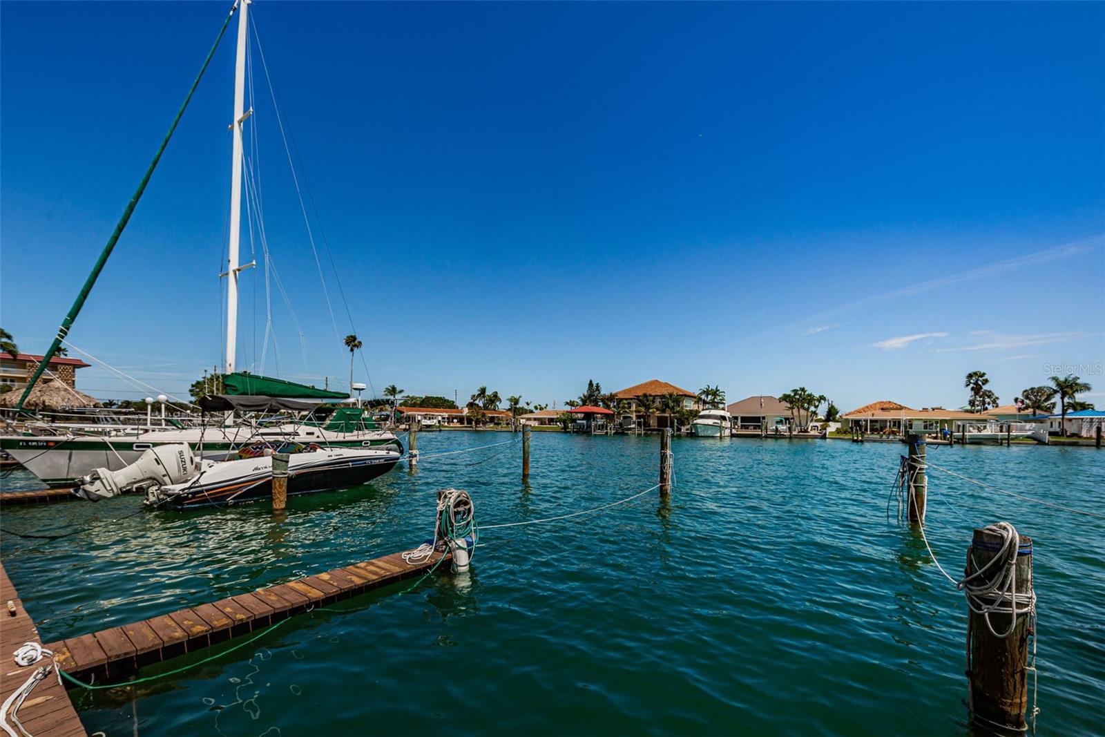 51 ISLAND WAY CONDO - Residential
