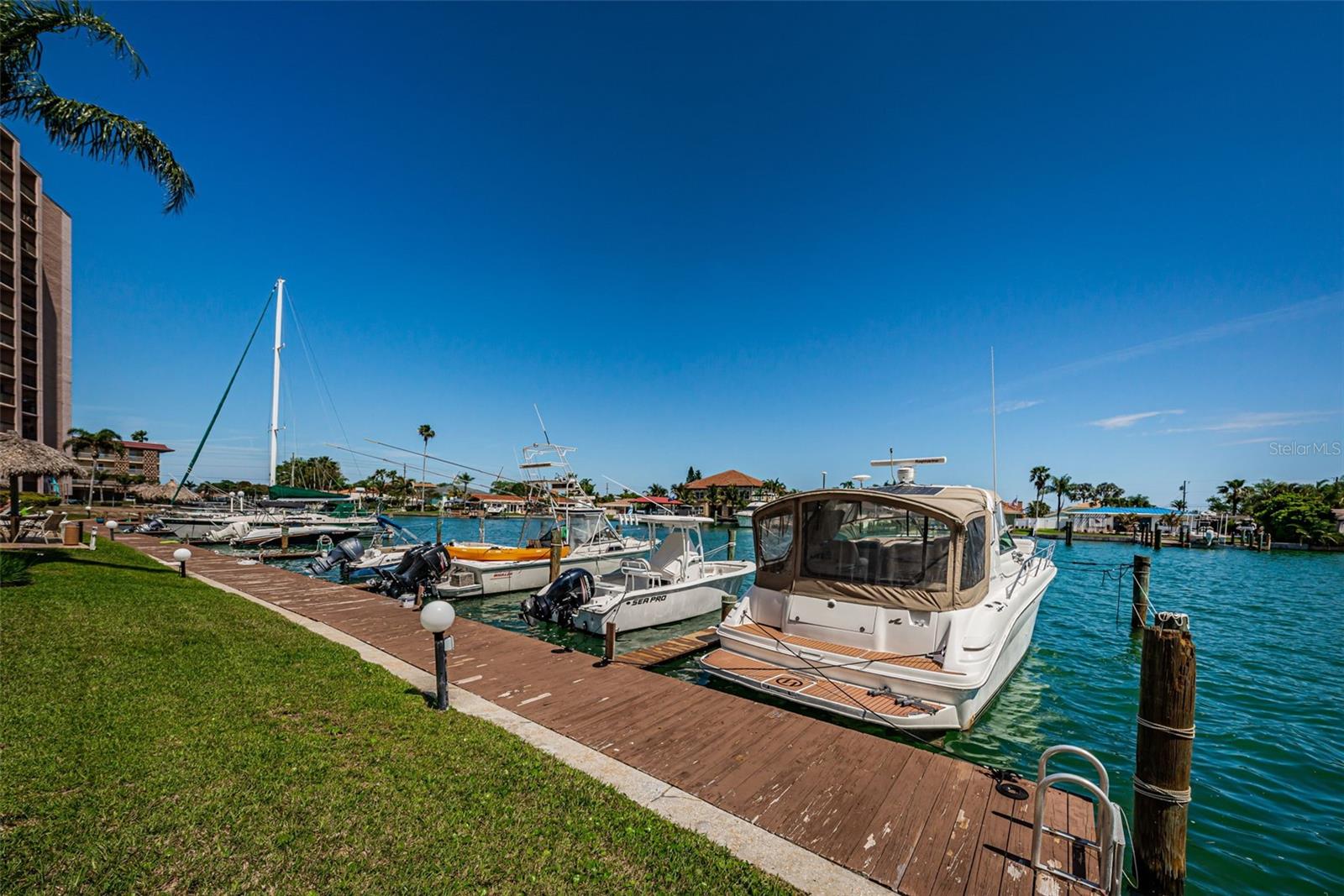 51 ISLAND WAY CONDO - Residential