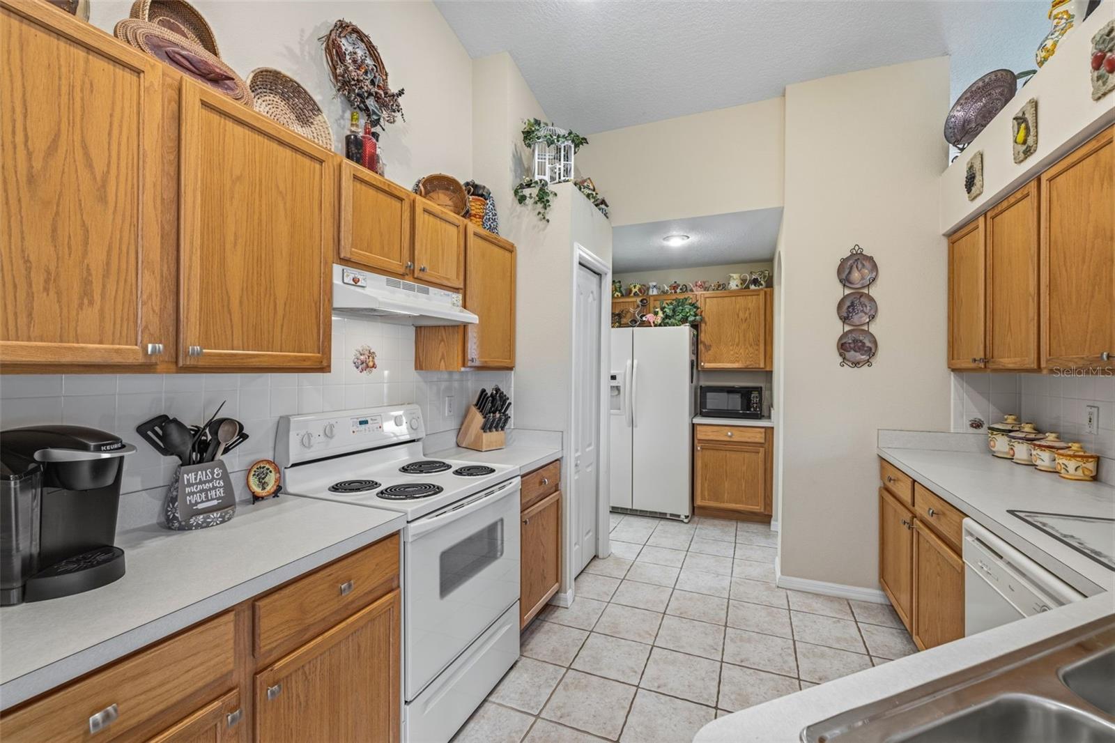 TAMPA BAY GOLF AND TENNIS CLUB - Residential