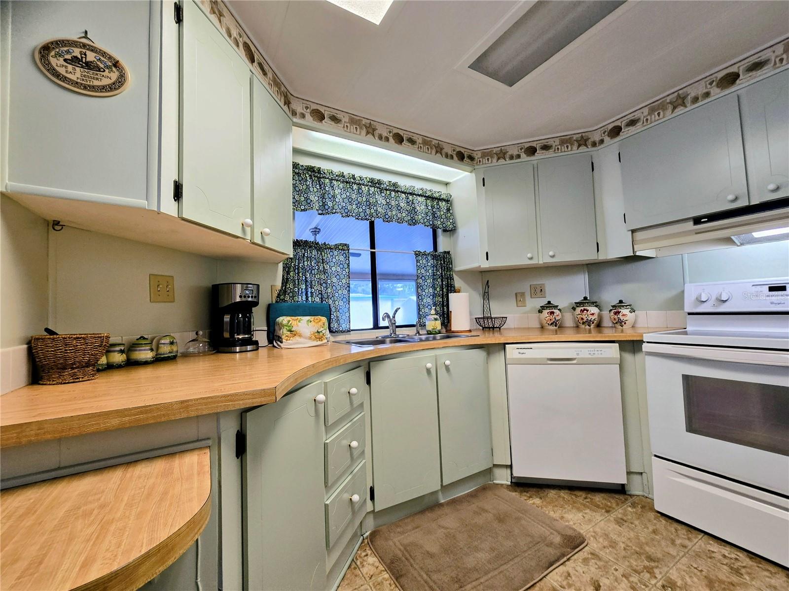 COUNTRY AIRE VILLAGE - Residential