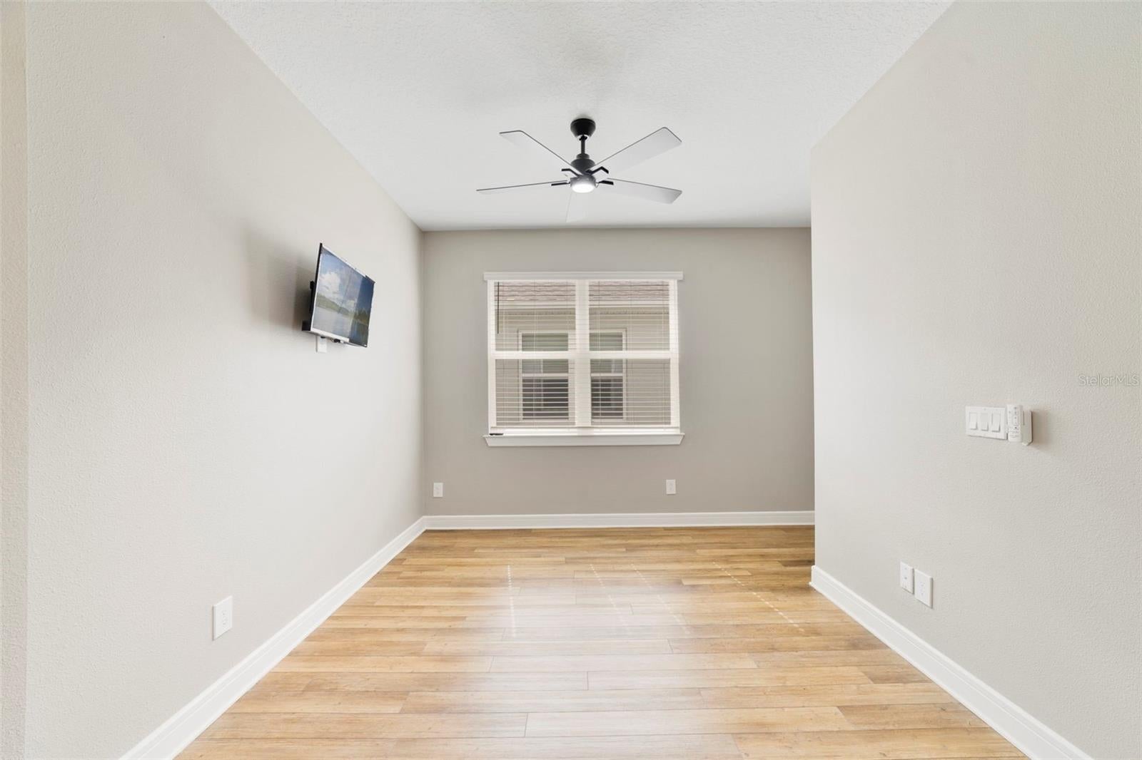 2735 SUMMER RETREAT LANE