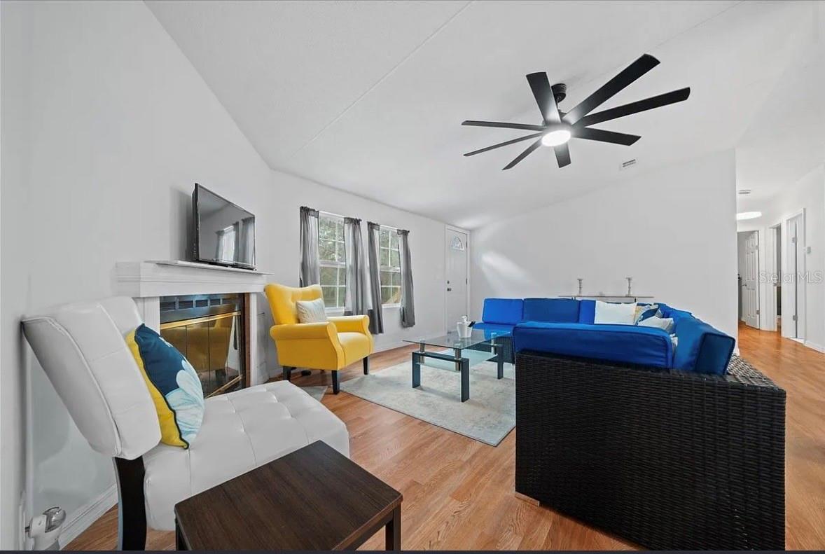 PAYNE ENTERPRISES - Residential Lease