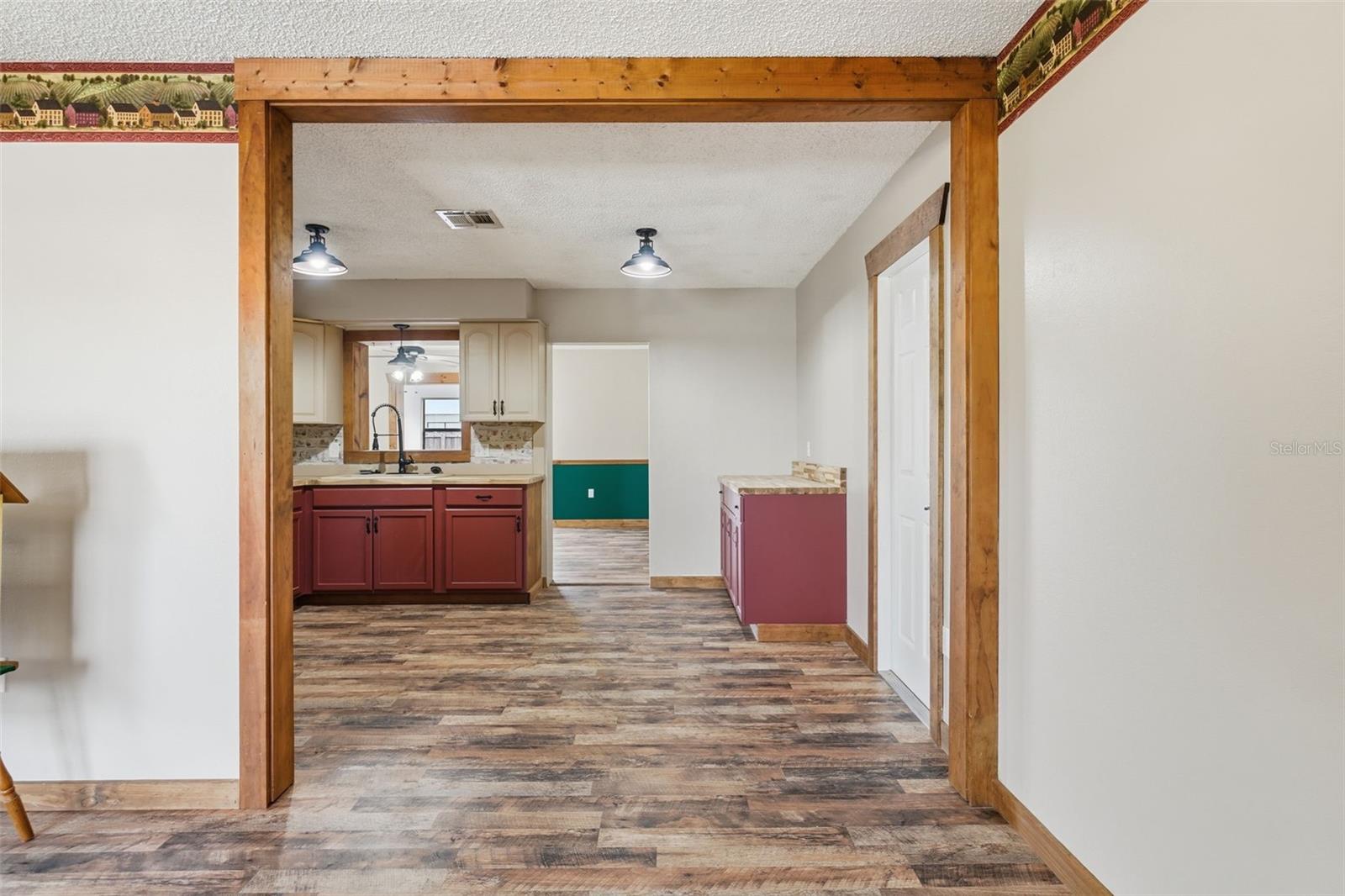 SOUTH VENICE - Residential