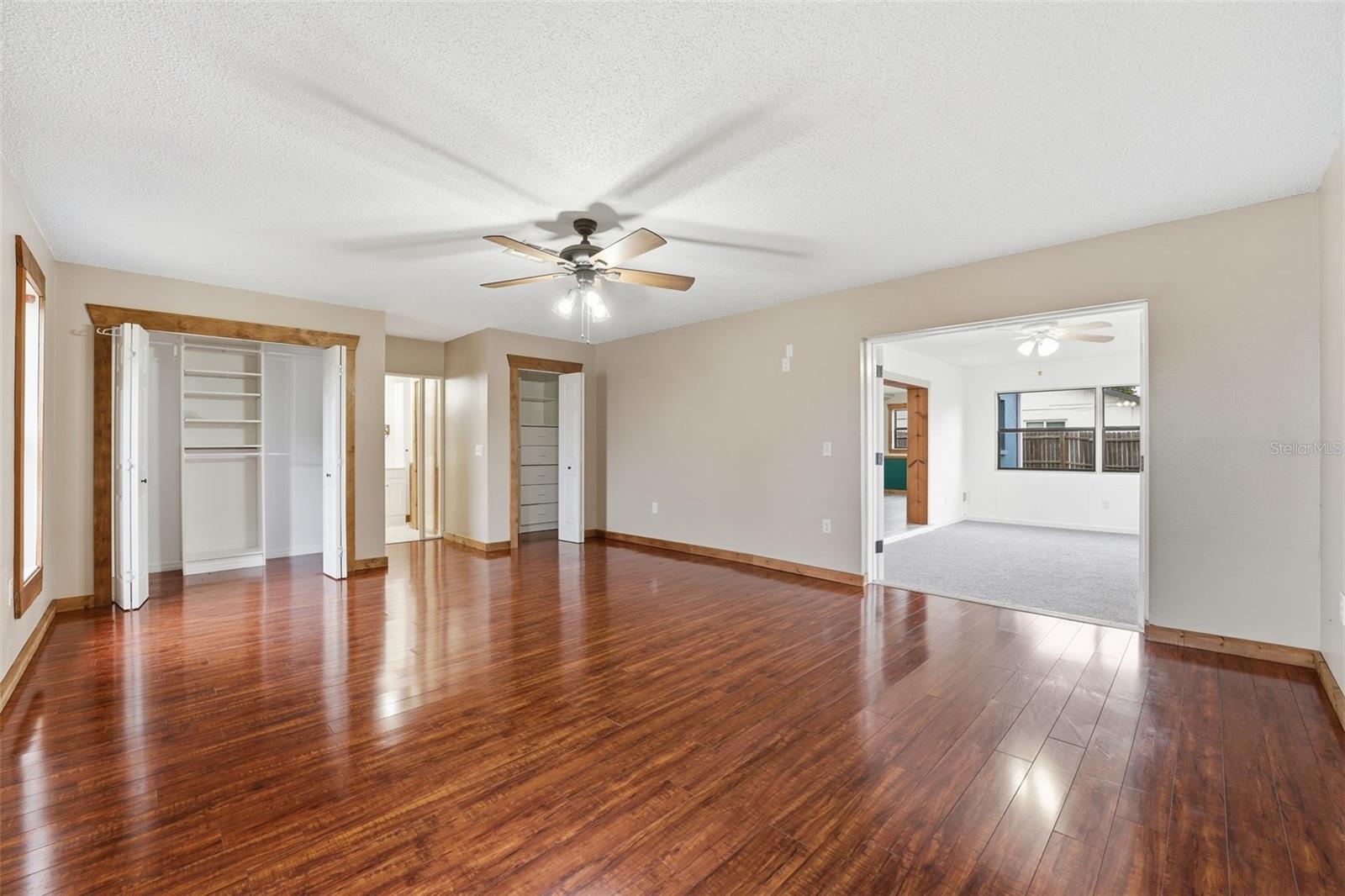 SOUTH VENICE - Residential