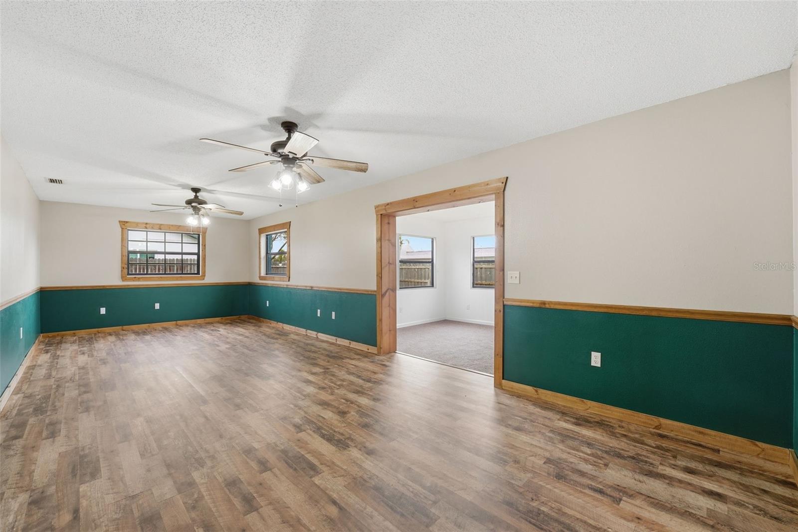 SOUTH VENICE - Residential