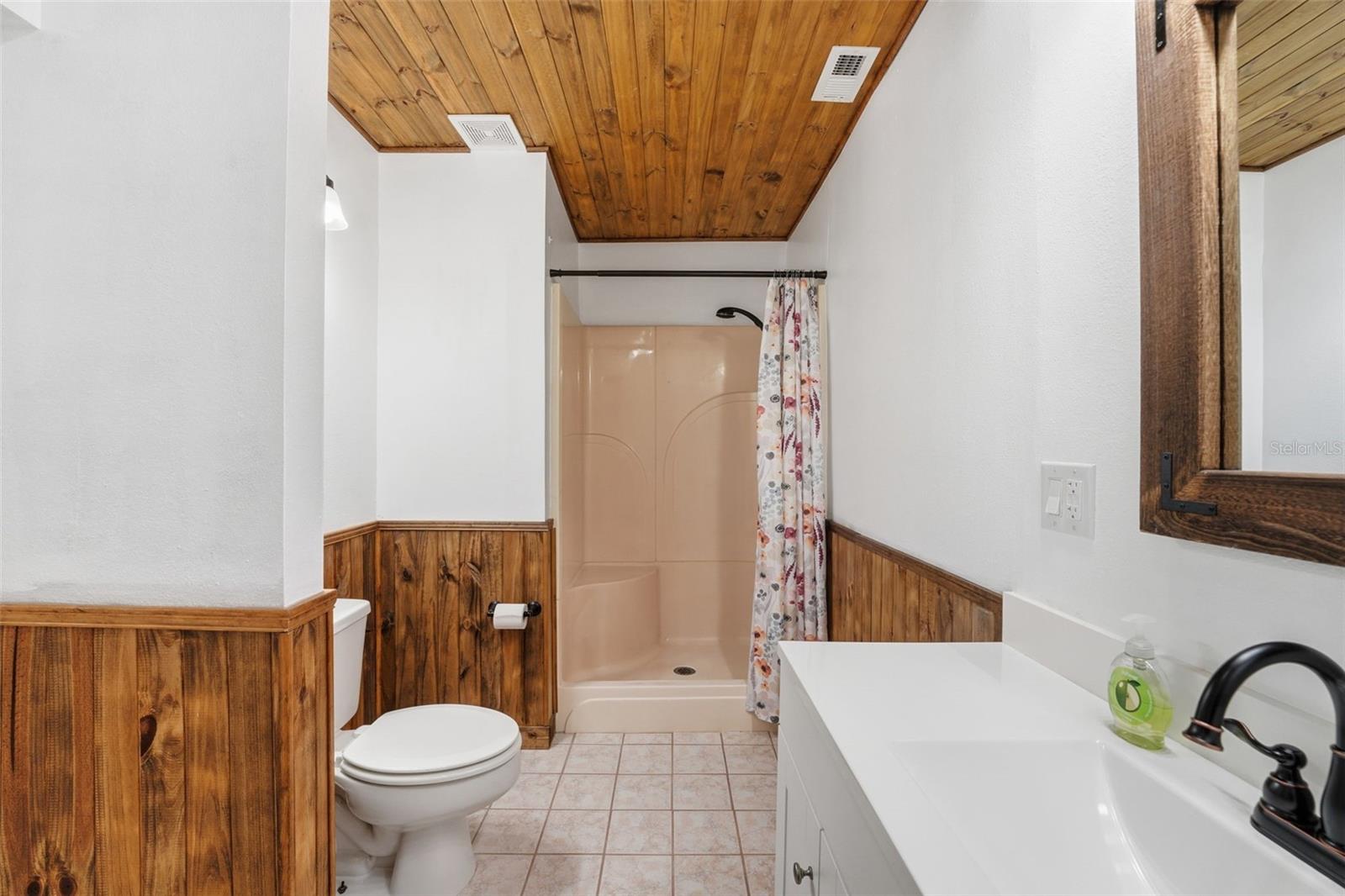 SOUTH VENICE - Residential