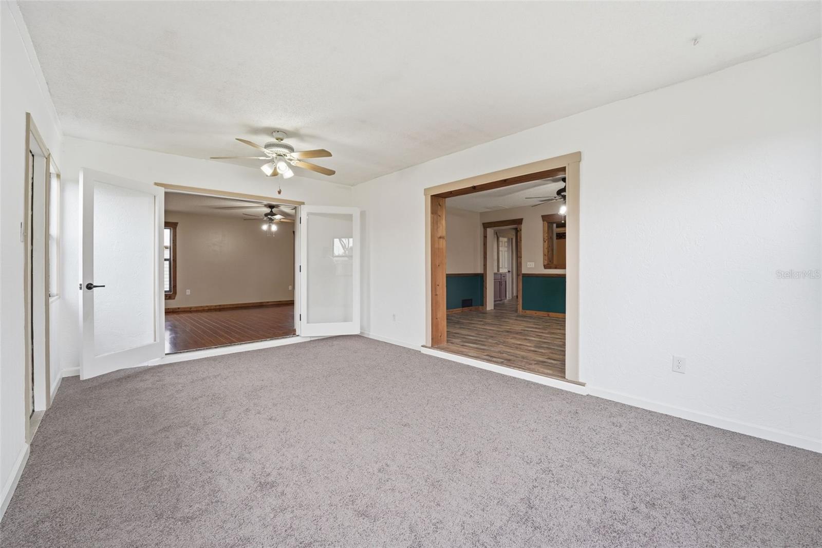 SOUTH VENICE - Residential