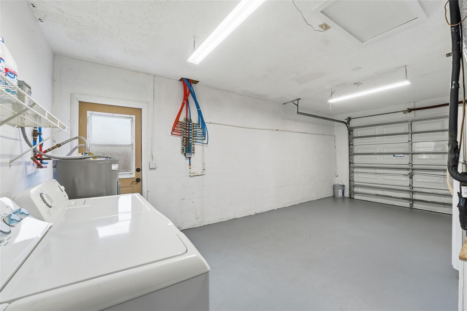 SOUTH VENICE - Residential