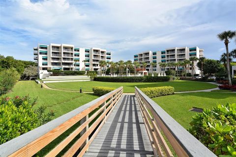 A home in LONGBOAT KEY