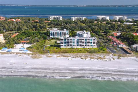 A home in LONGBOAT KEY