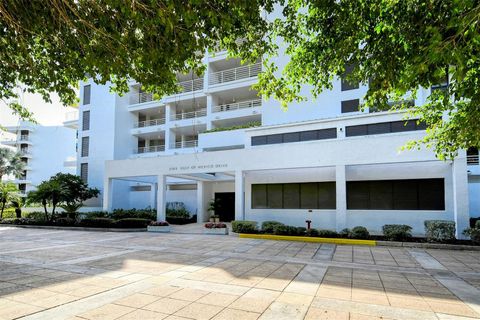 A home in LONGBOAT KEY