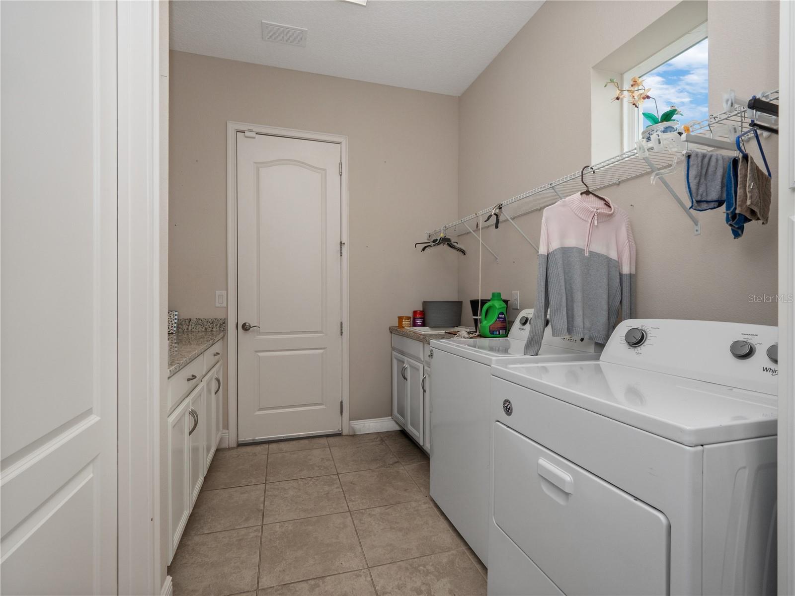 TWIN LAKES PH 1 - Residential