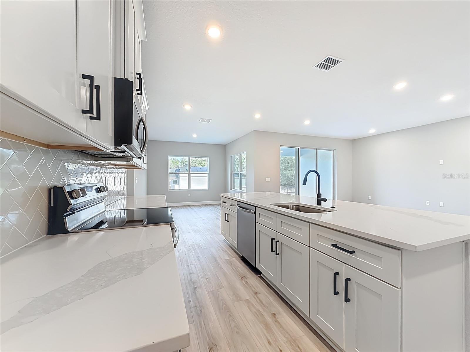 MARION OAKS UN TEN - Residential