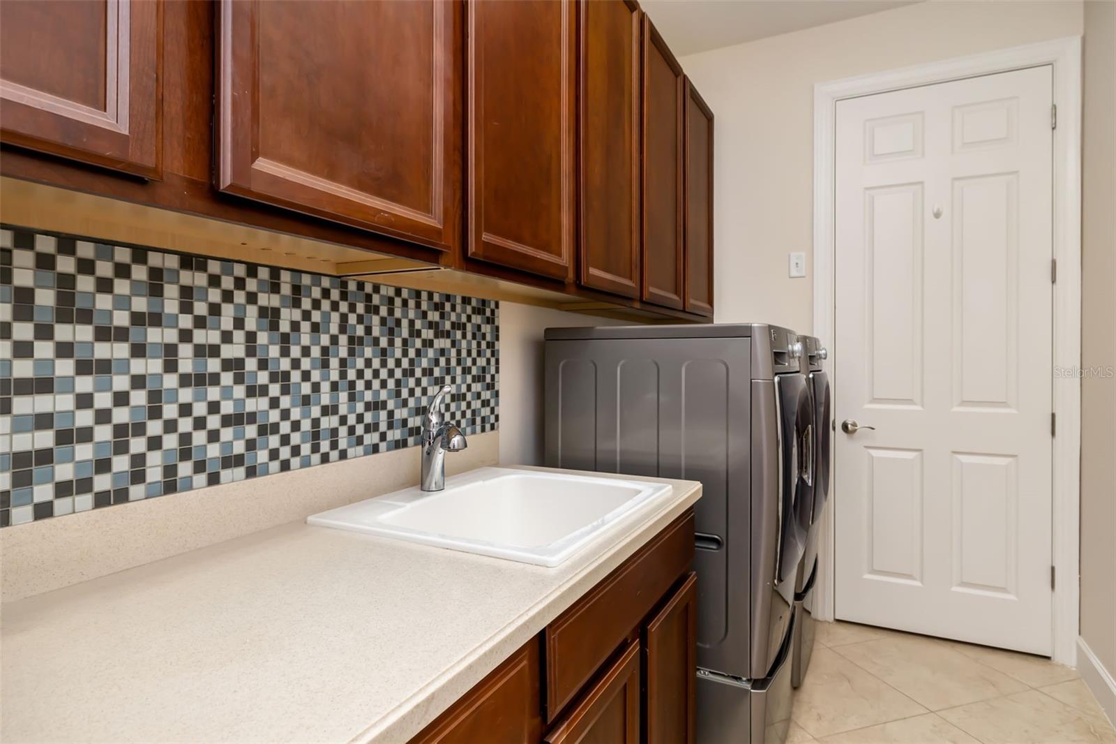 ESPLANADE PH I SUBPHASE H & I - Residential