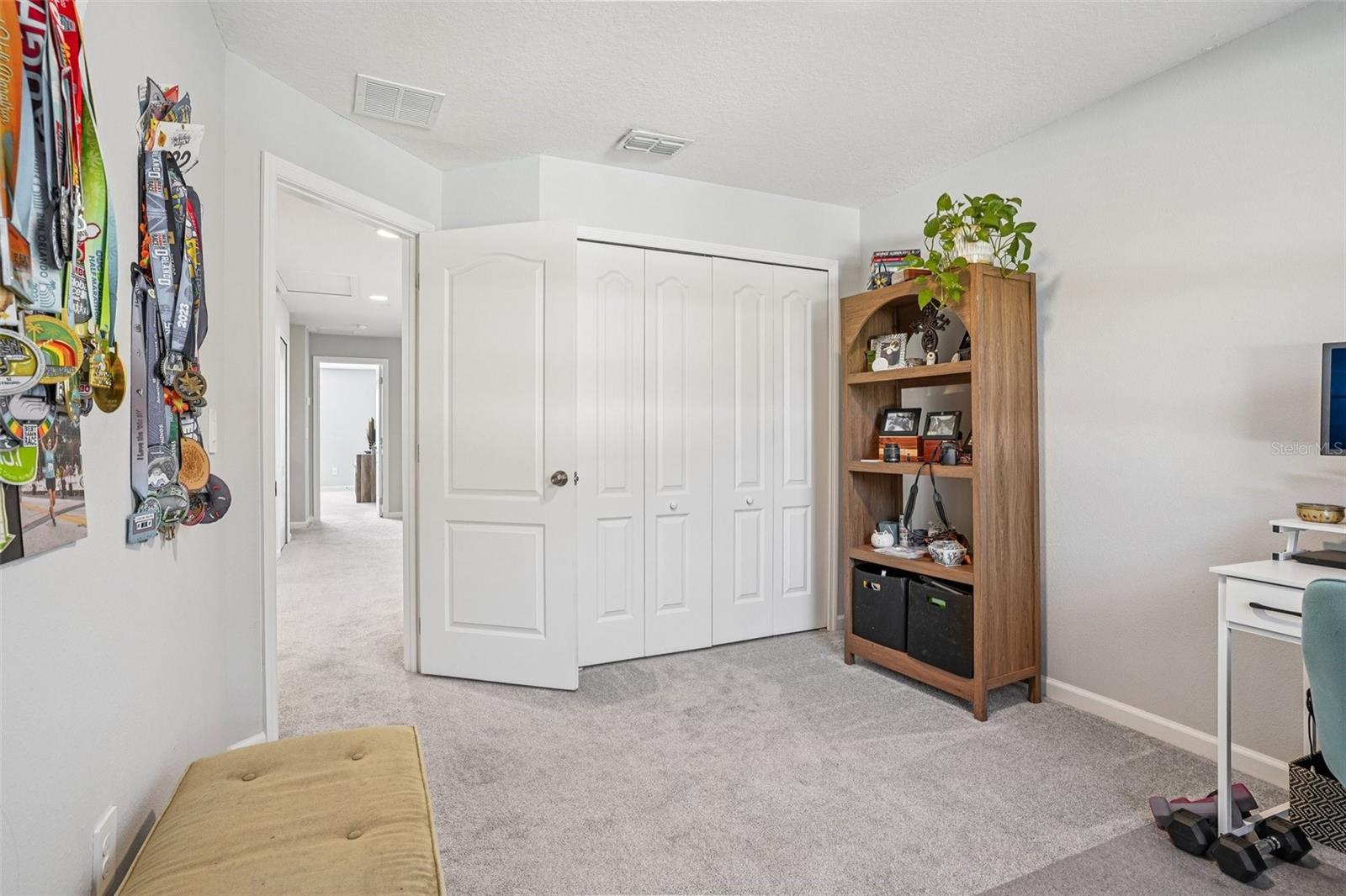 TOWNS AT LAKE MONROE COMMONS - Residential