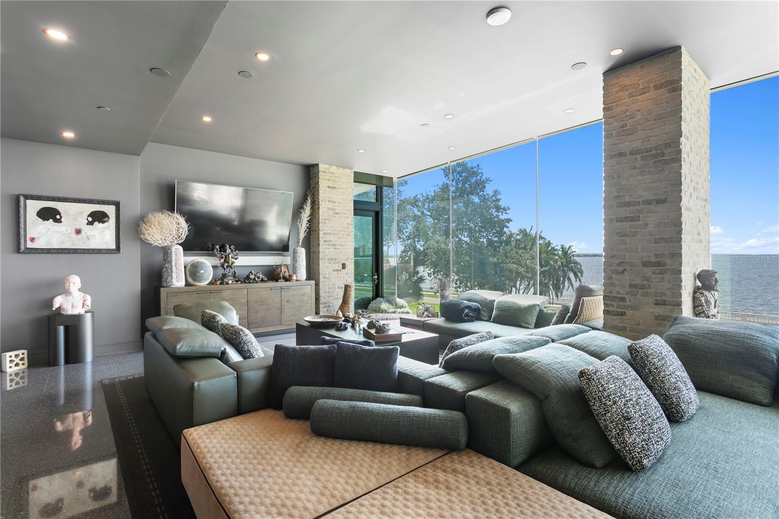 SANCTUARY/ALEXANDRA PLACE - Residential