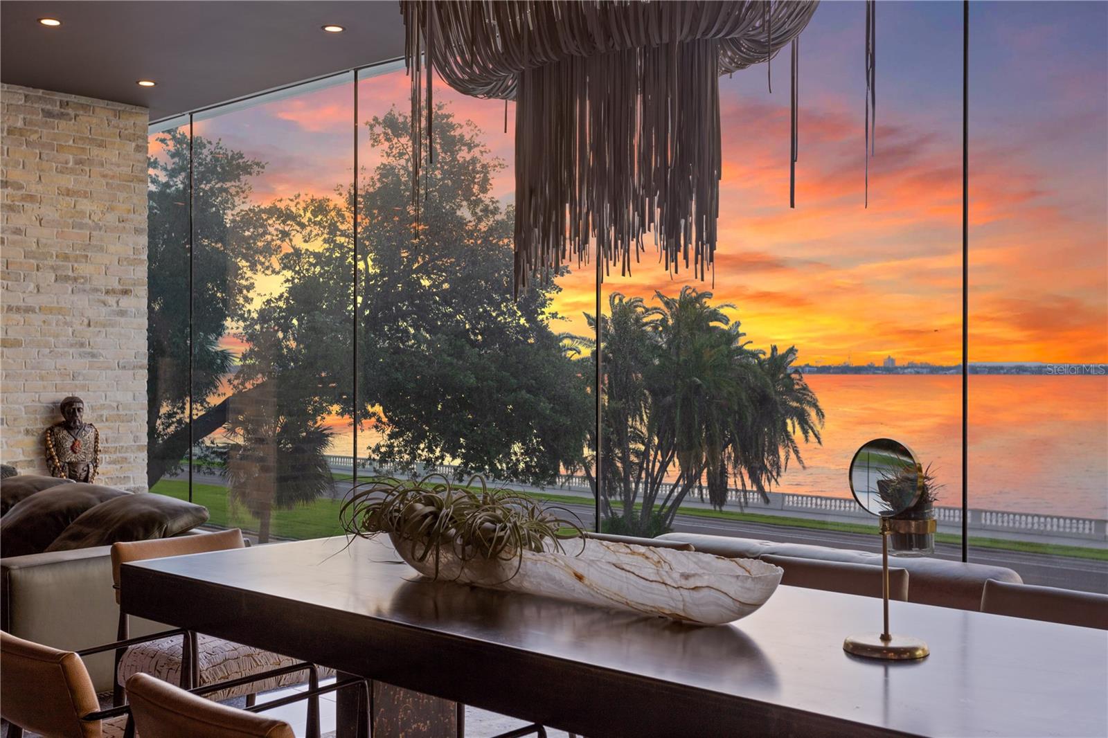 2619 BAYSHORE BOULEVARD 200