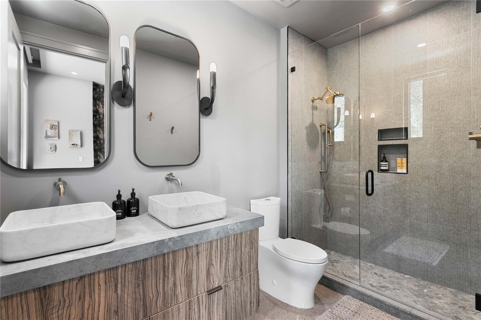SANCTUARY/ALEXANDRA PLACE - Residential