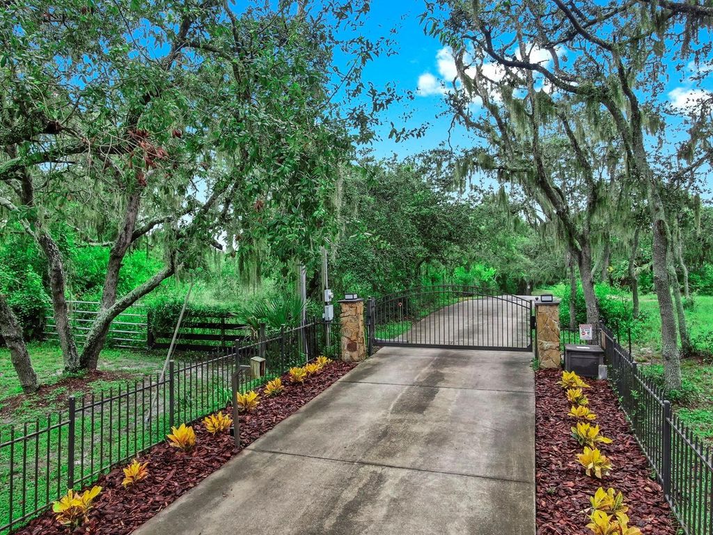 Photo of 15020 Carlton Lake Road, Wimauma, FL 33598 (MLS # TB8426614)