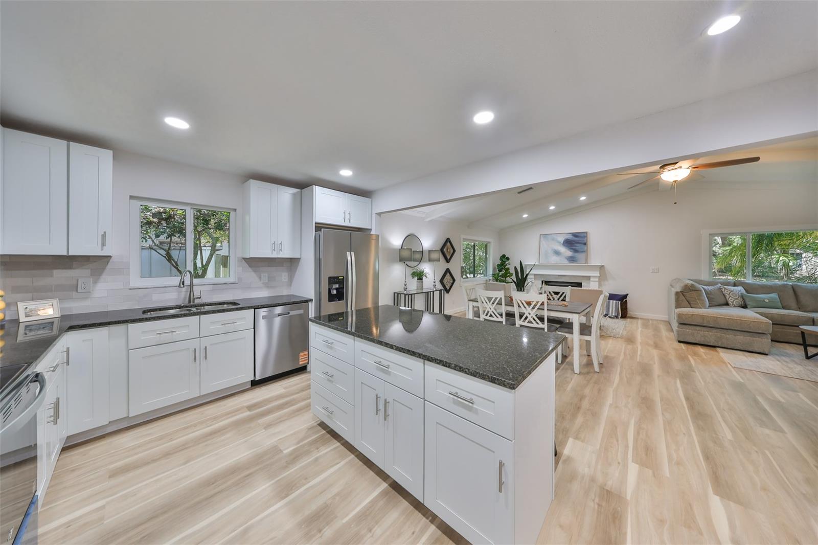 940 WOODLAND DRIVE