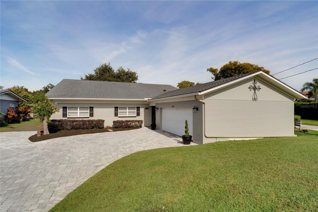 Photo of 2523 Bayfront Parkway, Orlando, FL 32806 (MLS # O6372471)