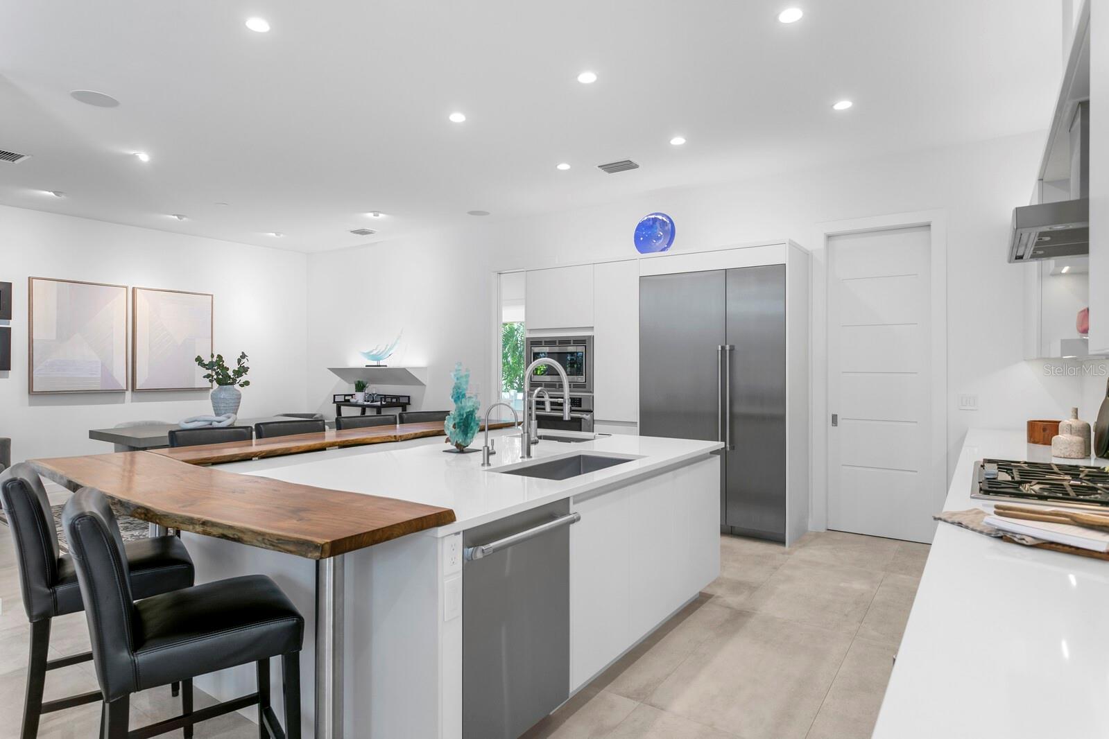 SNELL & HAMLETT'S - Residential