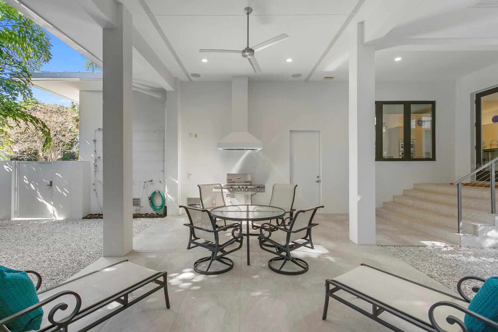 SNELL & HAMLETT'S - Residential