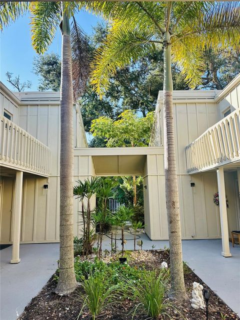 Search Sarasota & Manatee County Homes 141 2208 BAHIA VISTA STREET F1 SARASOTA FL 34239