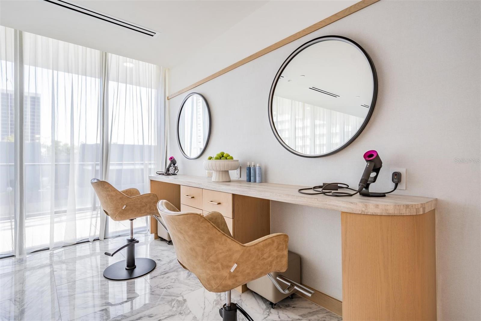 THE RITZ-CARLTON RESIDENCES - Residential