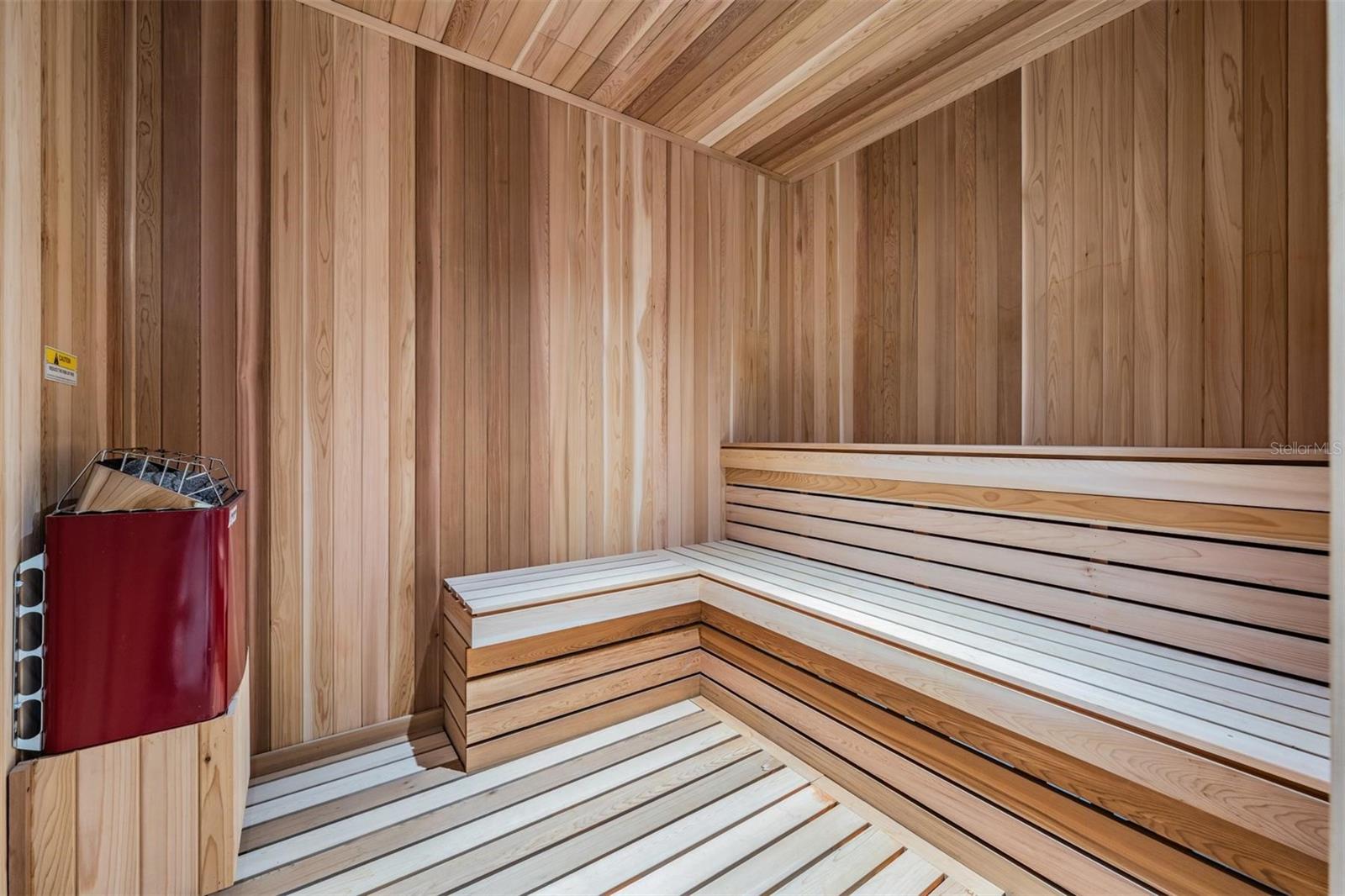 THE RITZ-CARLTON RESIDENCES - Residential