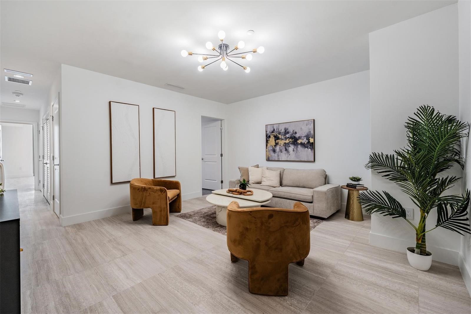 THE RITZ-CARLTON RESIDENCES - Residential