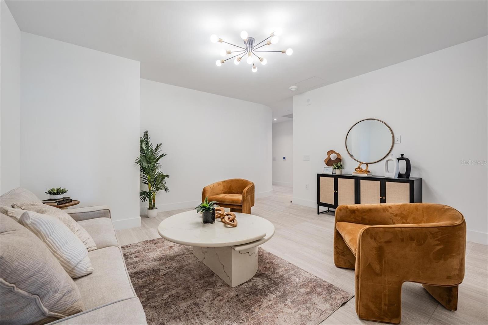 THE RITZ-CARLTON RESIDENCES - Residential