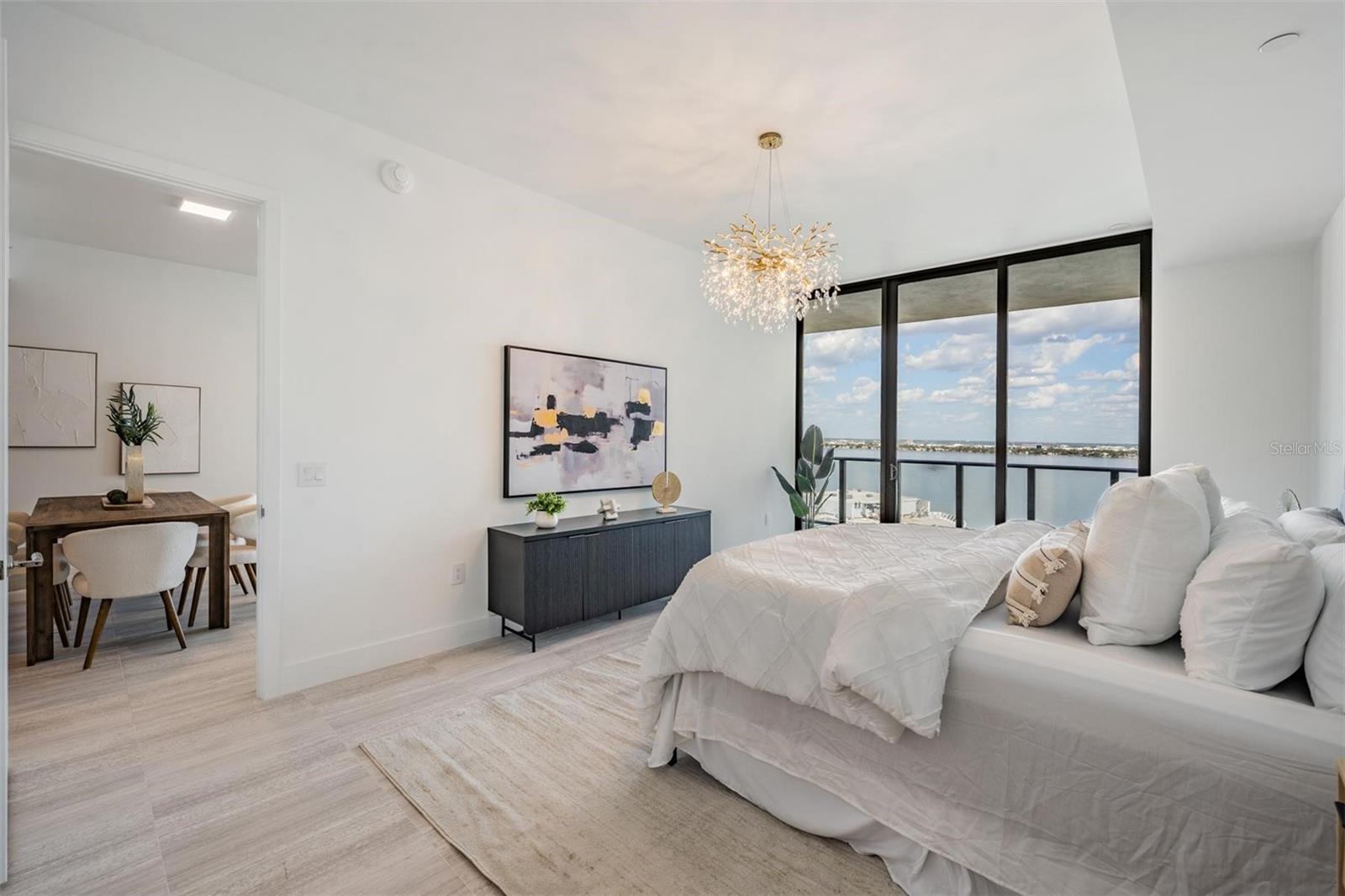 THE RITZ-CARLTON RESIDENCES - Residential