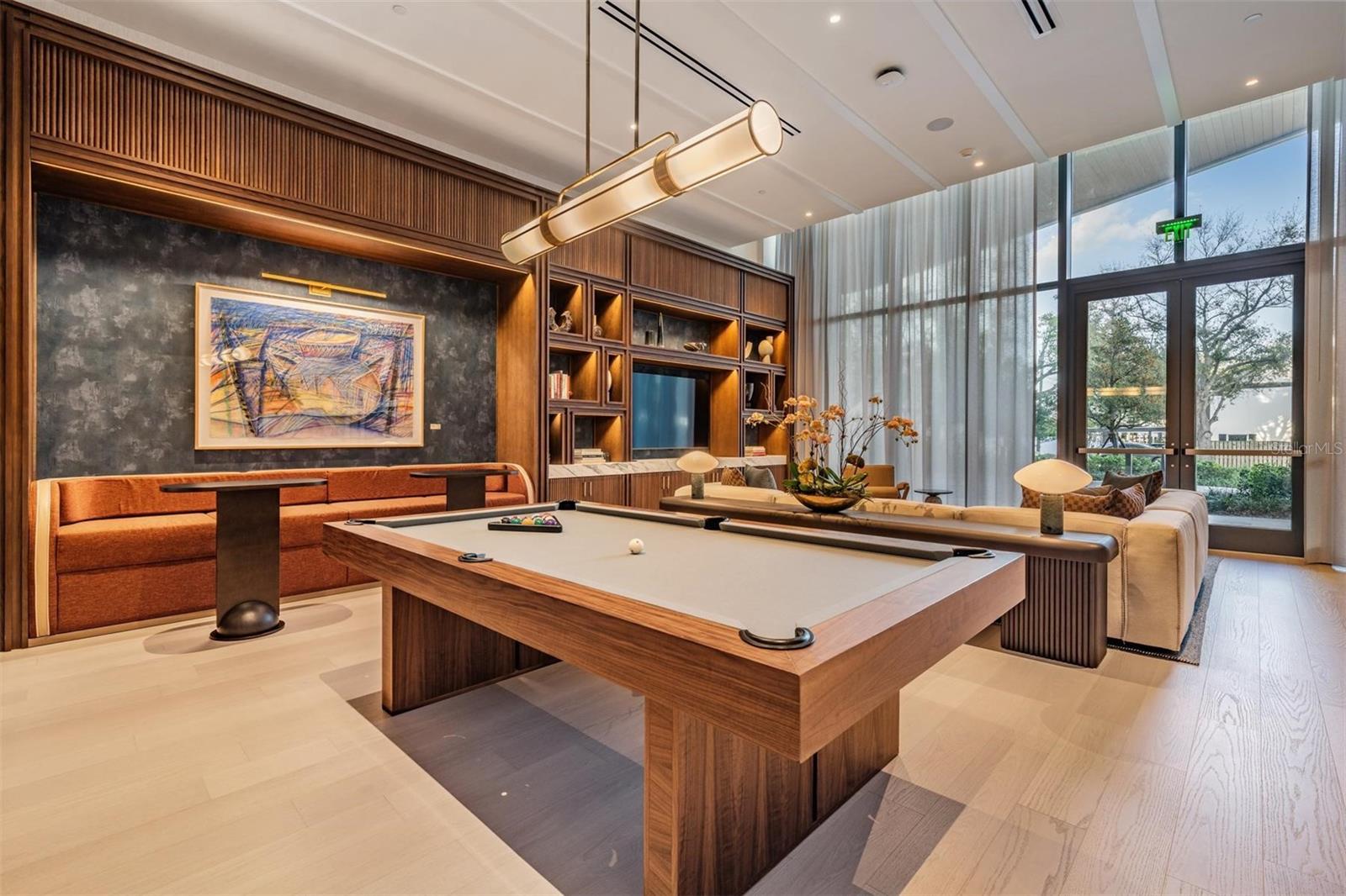 THE RITZ-CARLTON RESIDENCES - Residential