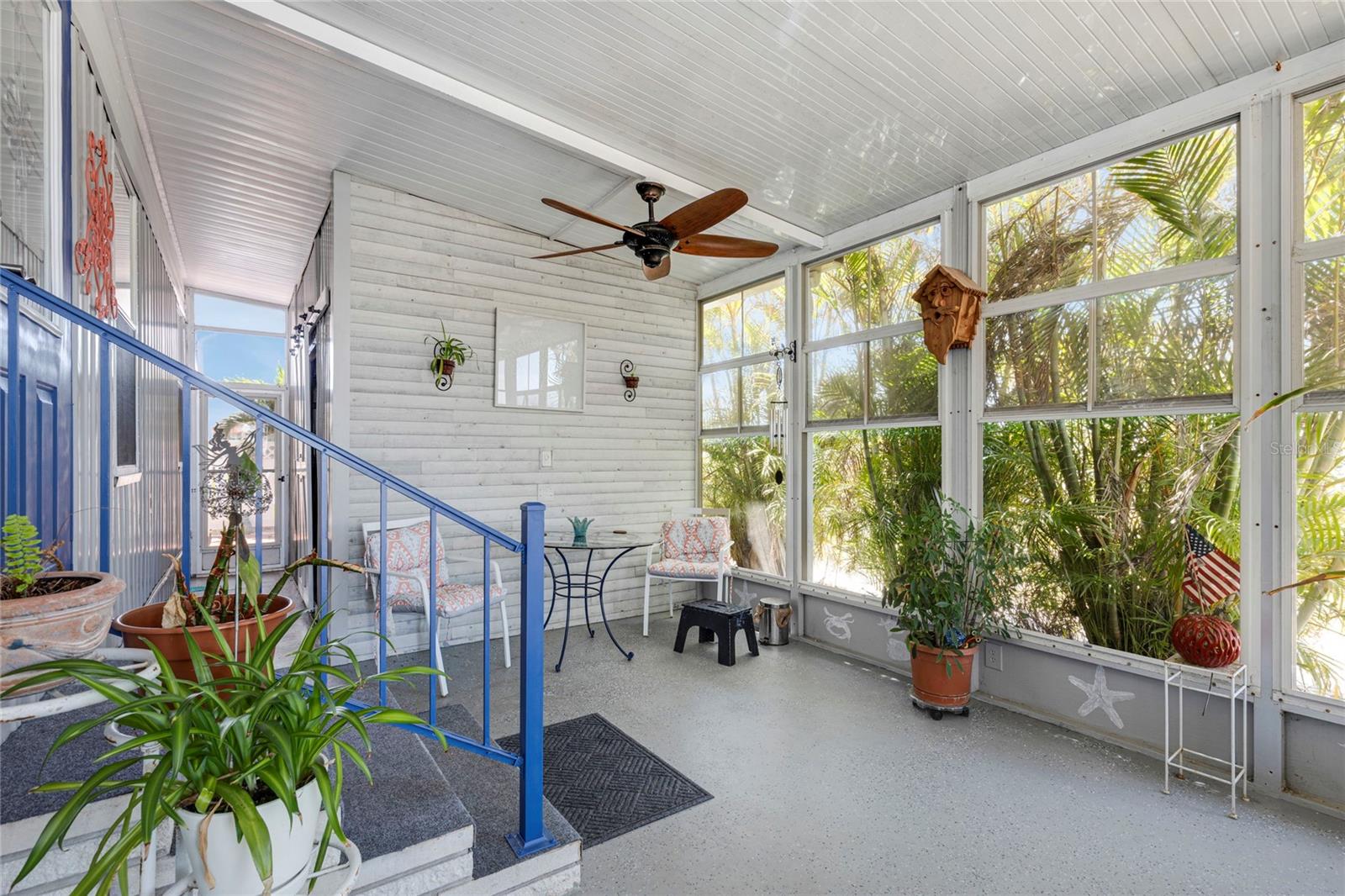 3305 BLUE JAY LANE