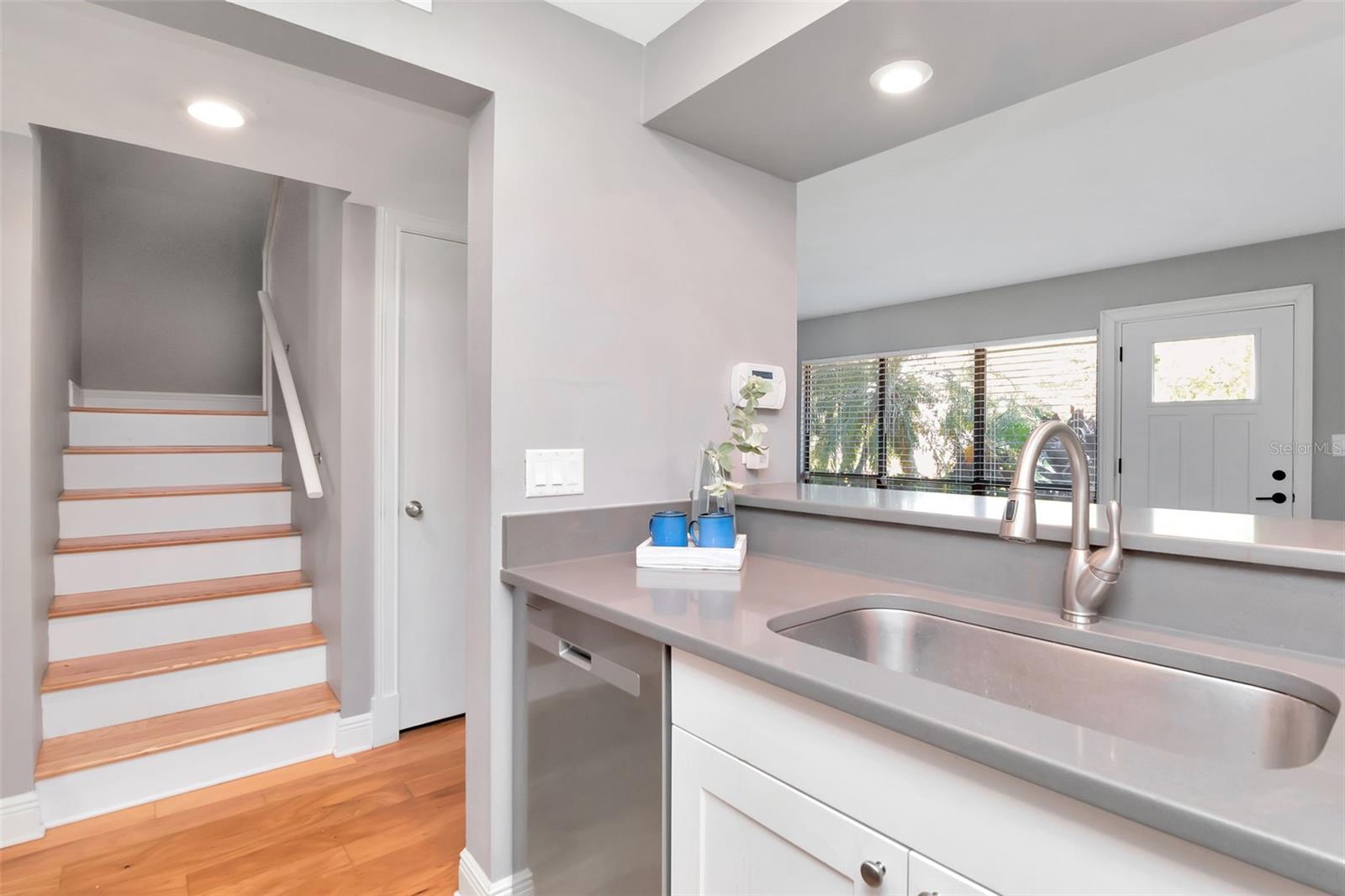 BERKELEY TWNHMS - Residential